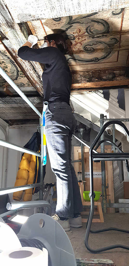 Historische Deckenmalerei im Brahms-Museum